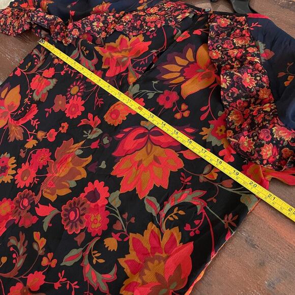 LOFT Women's Ruffle Black Orange Floral Gypsy Bohemian Y2K Style Top Size Small - Picture 9 of 10